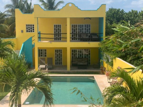 Arenas Del Mar Condos